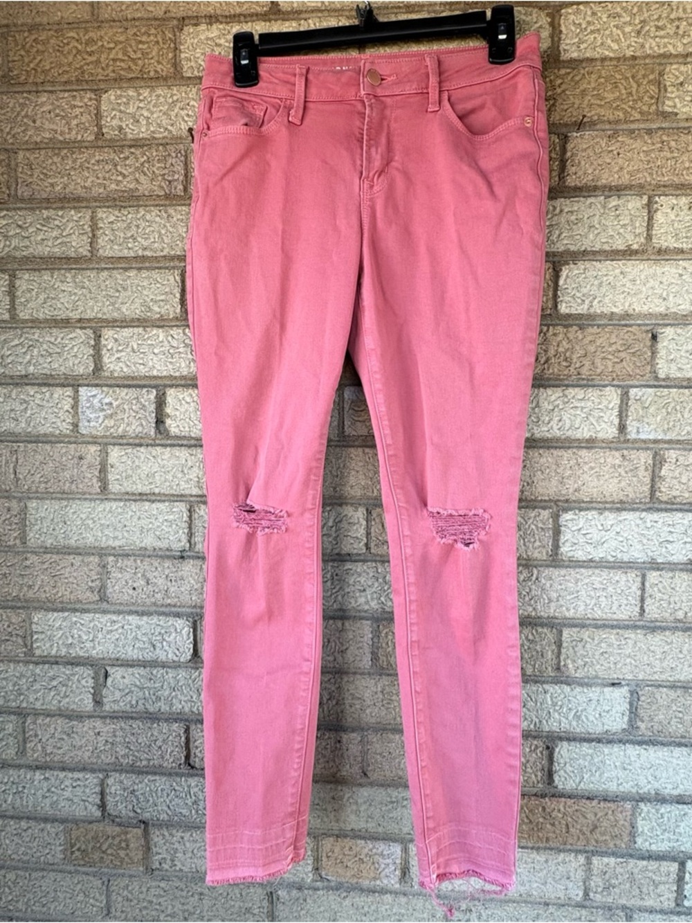 Old Navy Rockstar Mid-Rise Jeans Pink